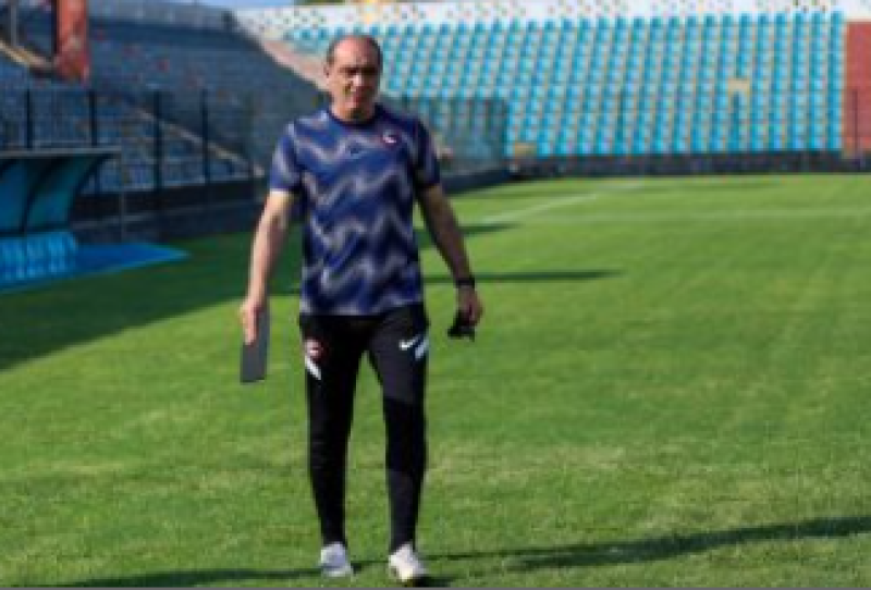 على ماهر