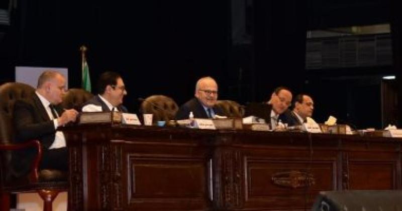 رئيس جامعة القاهرة 
