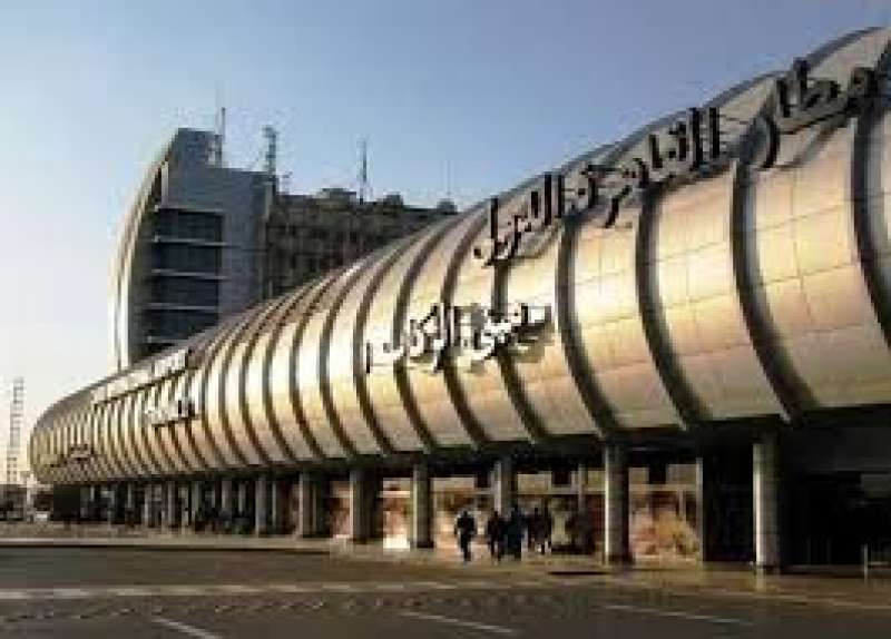 مطار القاهرة 