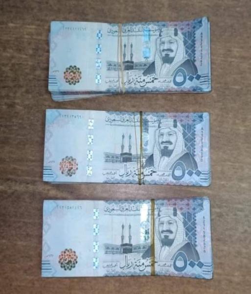 عملات 