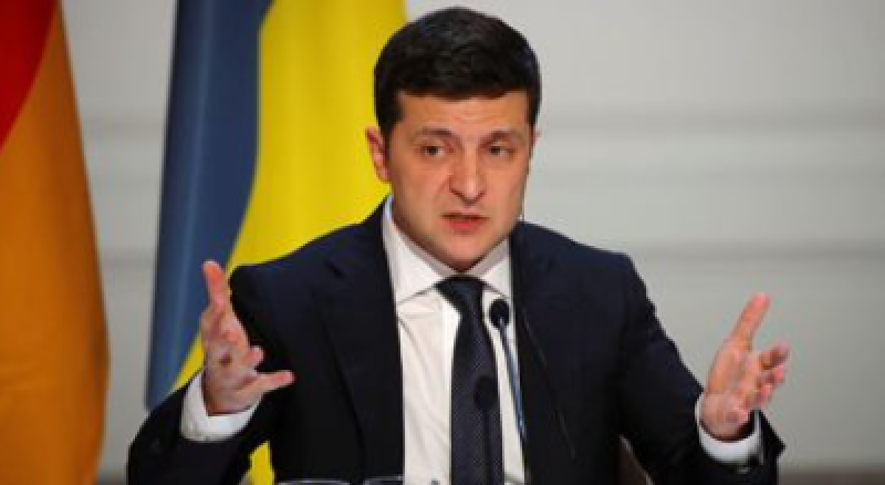 الرئيس الأوكراني  زيلينسكي