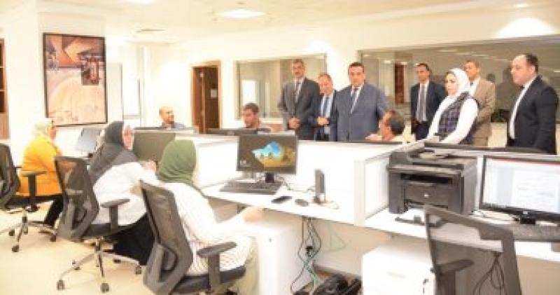 وزير التنمية المحلية يباشر عمله رسميا من مقر العاصمة الإدارية الجديدة