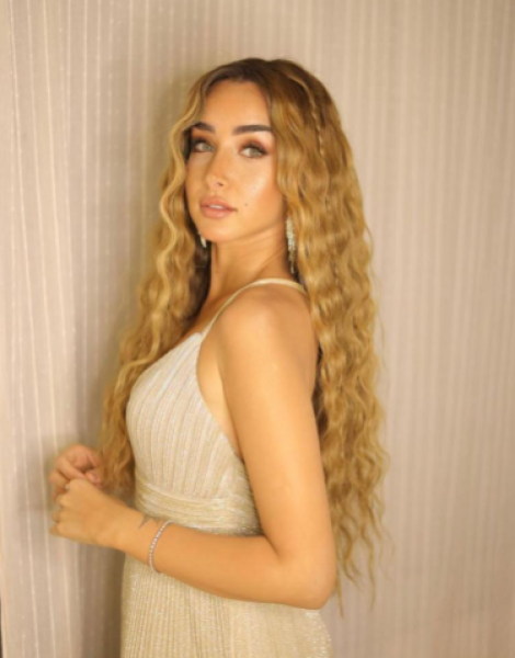 هنا الزاهد