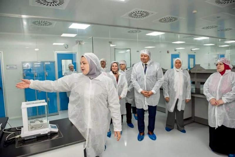 مصانع الأدوية 