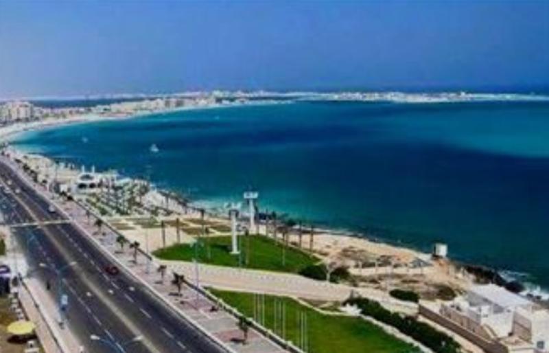 شواطىء المدن الساحلية 