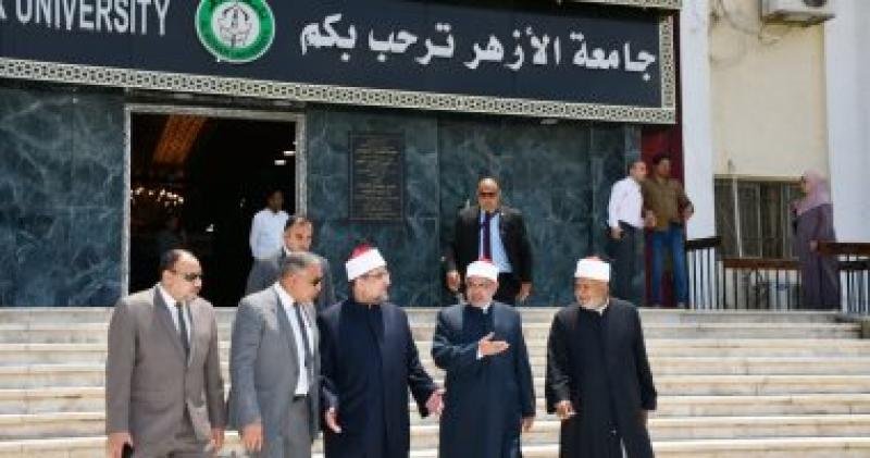 جانب من الافتتاح 