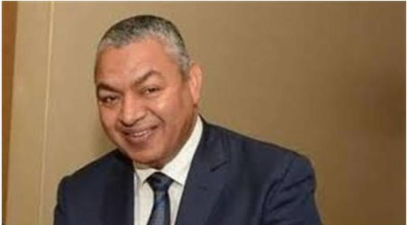 الراحل  الكاتب الصحفى محمود بكرى
