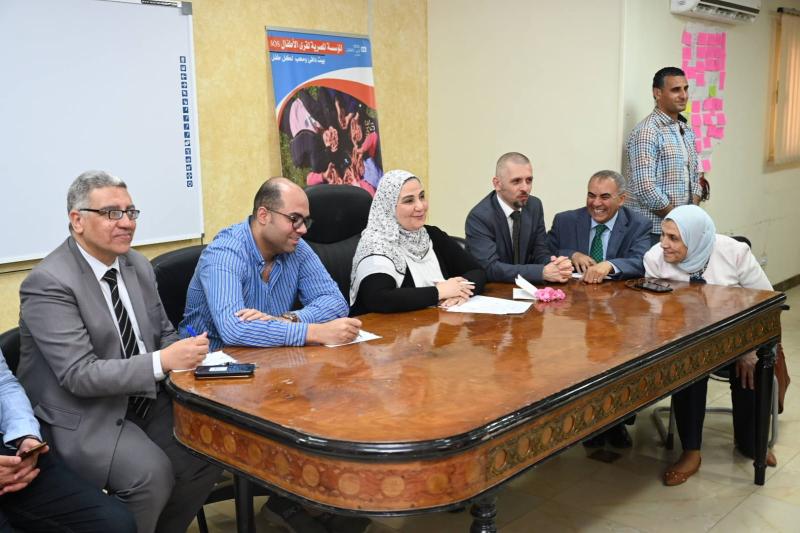 وزيرة التضامن خلال الاجتماع