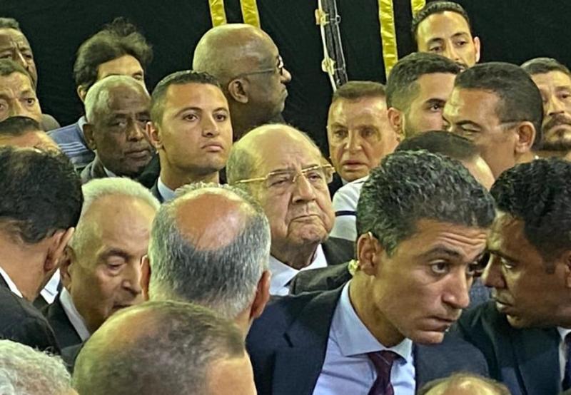 رئيس مجلس الشيوخ يقدم واجب العزاء 