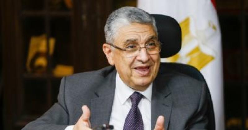 وزير الكهرباء 