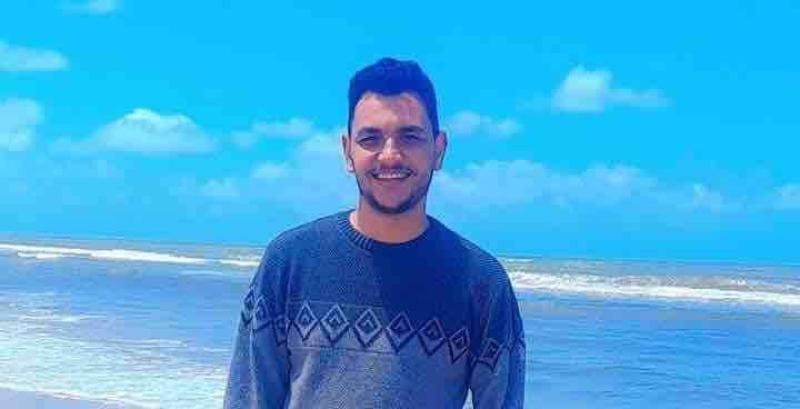 الفنان سعد أحمد