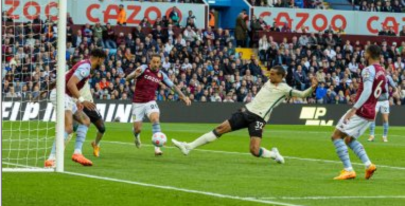 ليفربول ضد استون فيلا