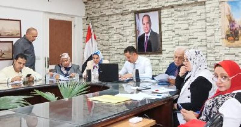غرفة العمليات المركزية بمديرية التربية والتعليم بالجيزة