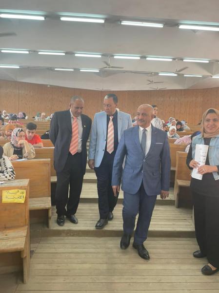حسين يتفقد 