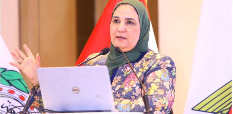 الدكتورة نيفين القباج
