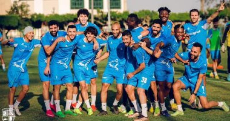 المقاولون
