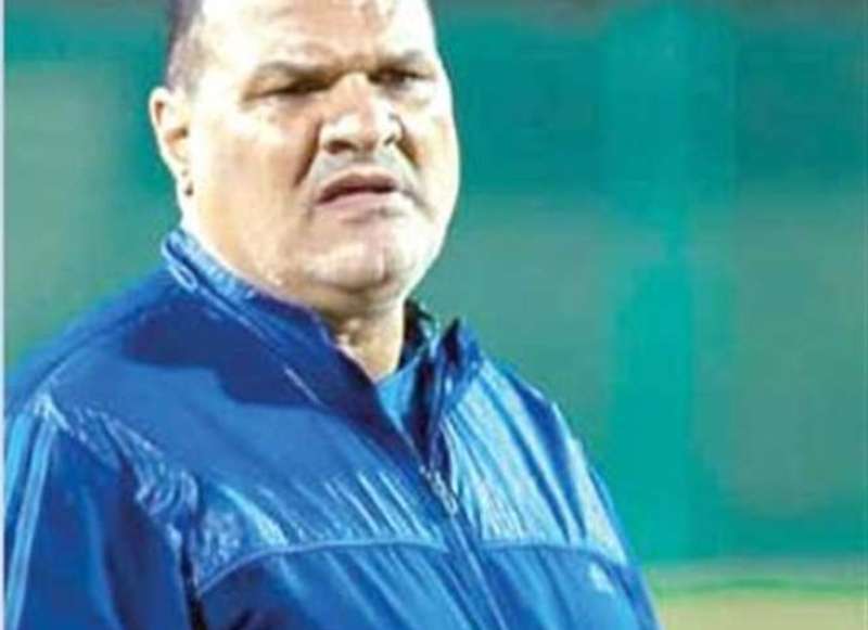  نبيل محمود المدير الفني للفريق الأول لكرة القدم بنادي المنيا