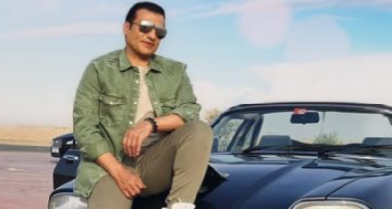   إيهاب توفيق