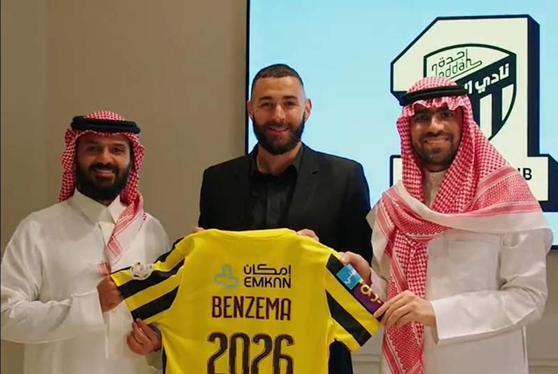 خلال التعاقد 