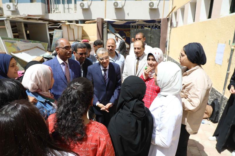 جانب من الجولة 