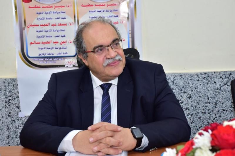 د. أيمن سالم 