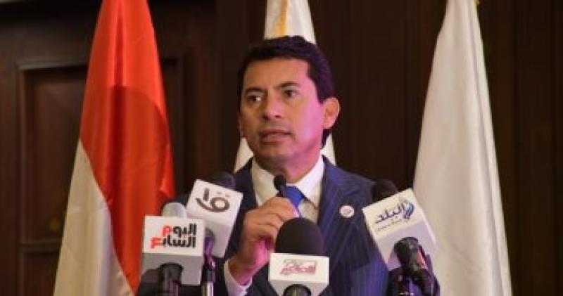اشرف صبحي 