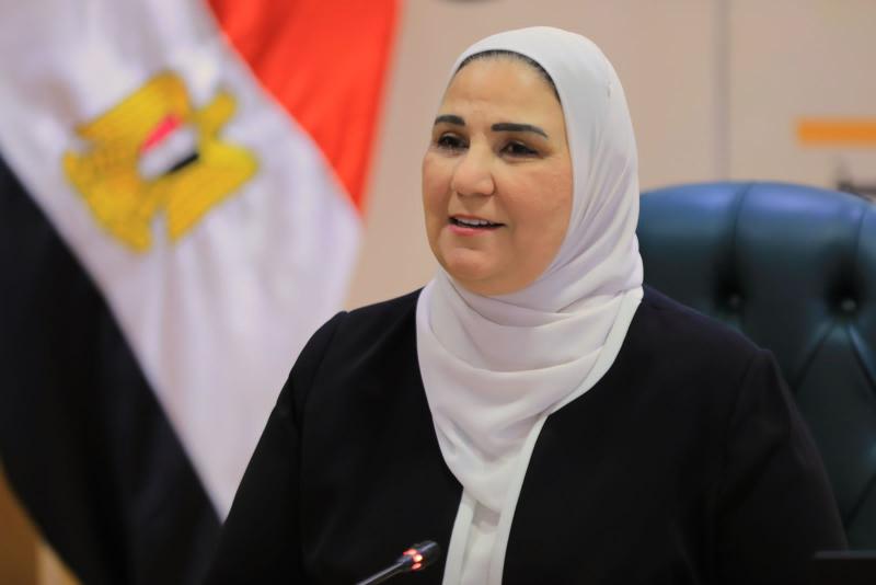  الدكتورة نيفين القباج 