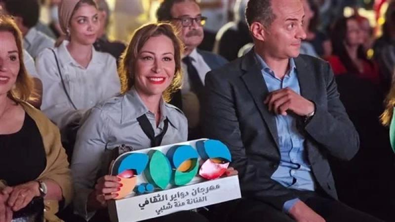 منه شلبي 