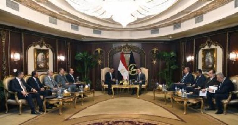 وزير الداخلية يستقبل نظيره الأردنى