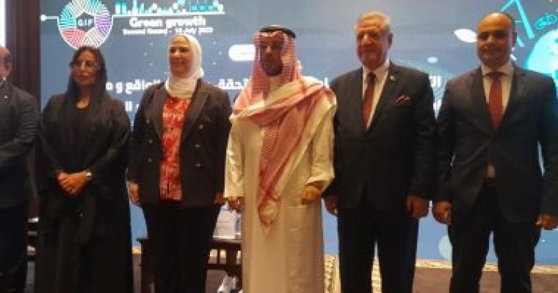 الجلسة الافتتاحية لمنتدى النمو الأخضر