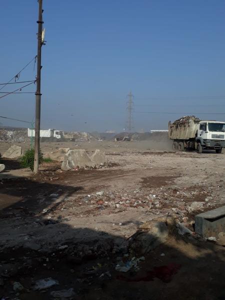 حانب من نقل القمامة 