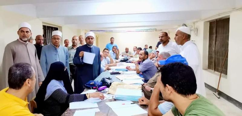 جانب من متابعة التصحيح 