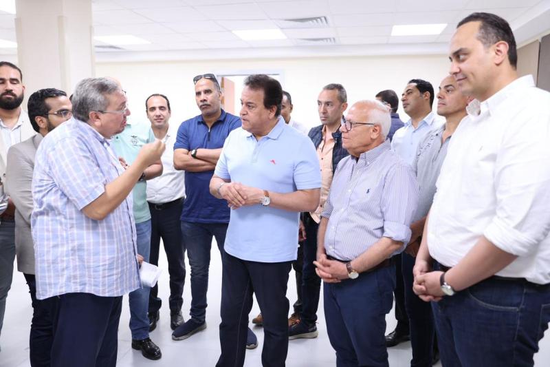 جولة وزير الصحة 