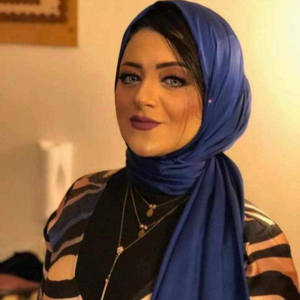 الاعلامية ايمان السباعى