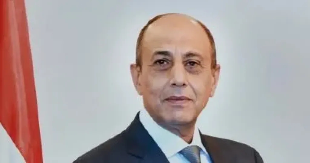 الفريق محمد عباس حلمي