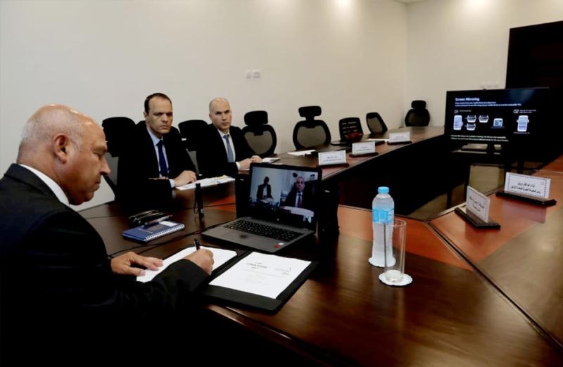 وزير النقل يوقع مذكرة تفاهم مع رئيس شركة CMA CGM الفرنسية العالمية عبرالفيديوكونفرانس