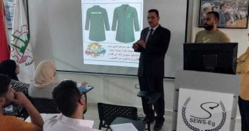 جانب من الورشة