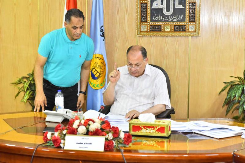 محافظ أسيوط 