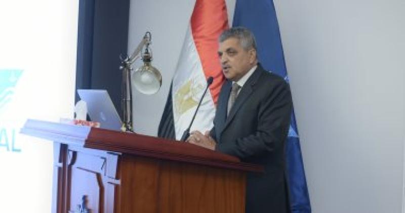 أسامة ربيع رئيس هيئة قناة السويس
