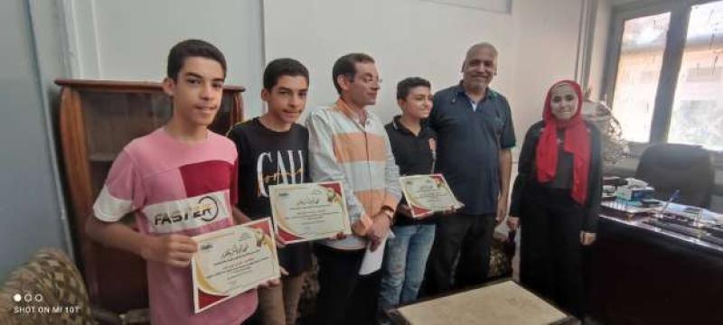 تكرم 4 طلاب فازوا بجائزة الدولة 
