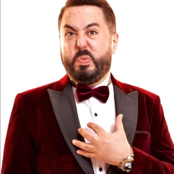 الفنان عمرو عبدالعزيز 