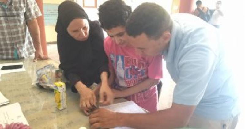 توقيع عقود عمل لذوى همم بجنوب سيناء