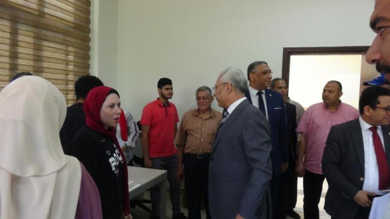 رئيس جامعة المنيا 
