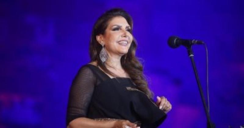 نادية مصطفى 
