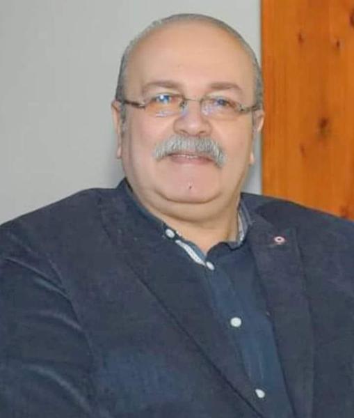 الاستاذ اشرف عبدالهادى 