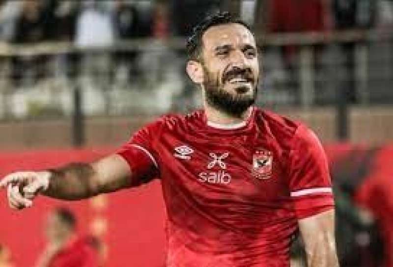 على معلول نجم الاهلى