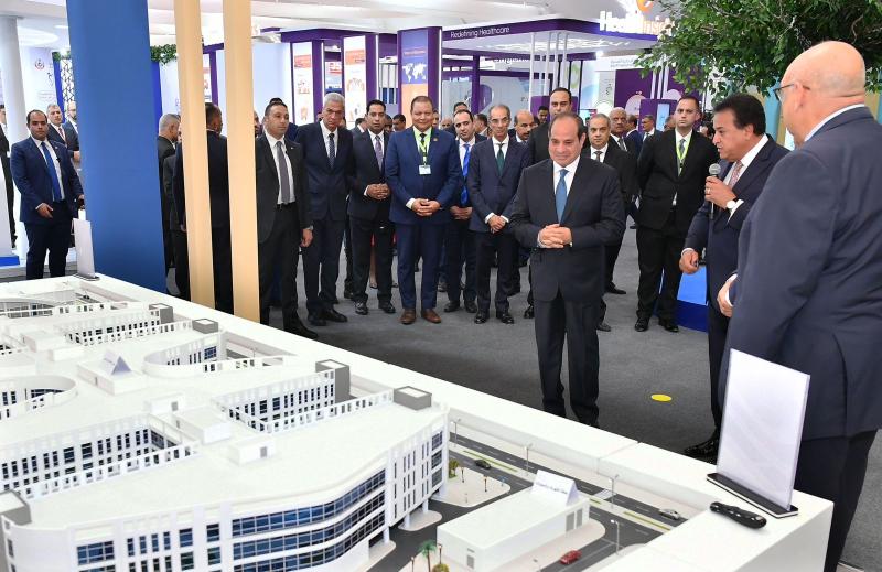 تفقد الرئيس السيسي للمعرض الطبي المقام على هامش مؤتمر الصحة والسكان