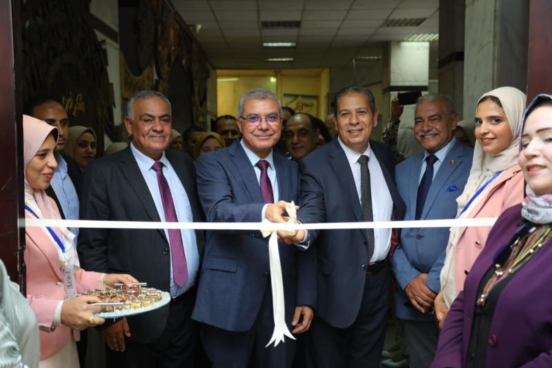 خلال الافتتاح 