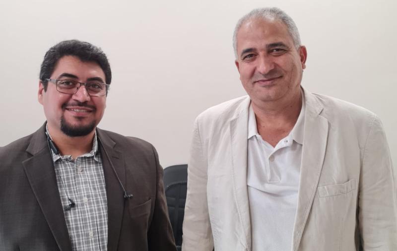  د . تامر عاشور 