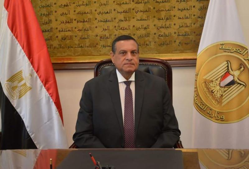 وزير التنمية المحلية هشام آمنة